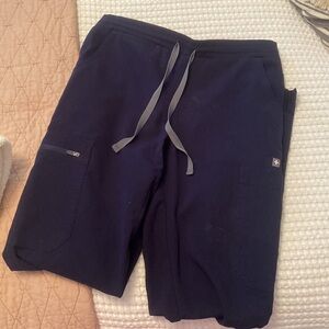 Figs yola scrub bottom